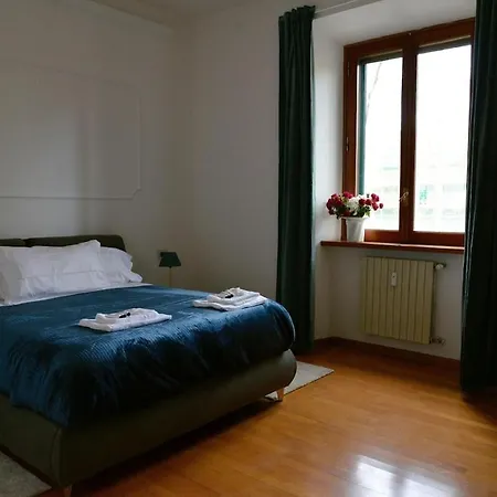 Casa Iulia - Raffinata Dimora Nel Cuore Di Διαμέρισμα *