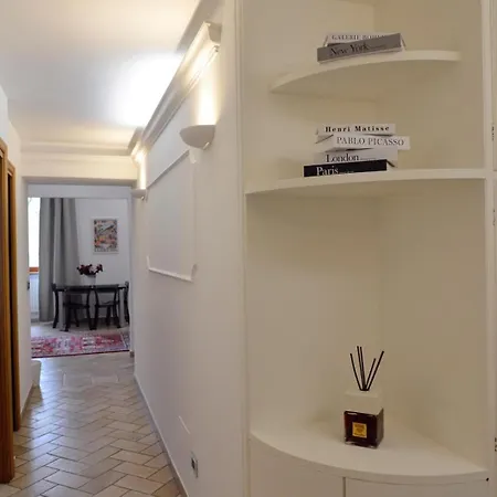 Casa Iulia - Raffinata Dimora Nel Cuore Di * Ρώμη